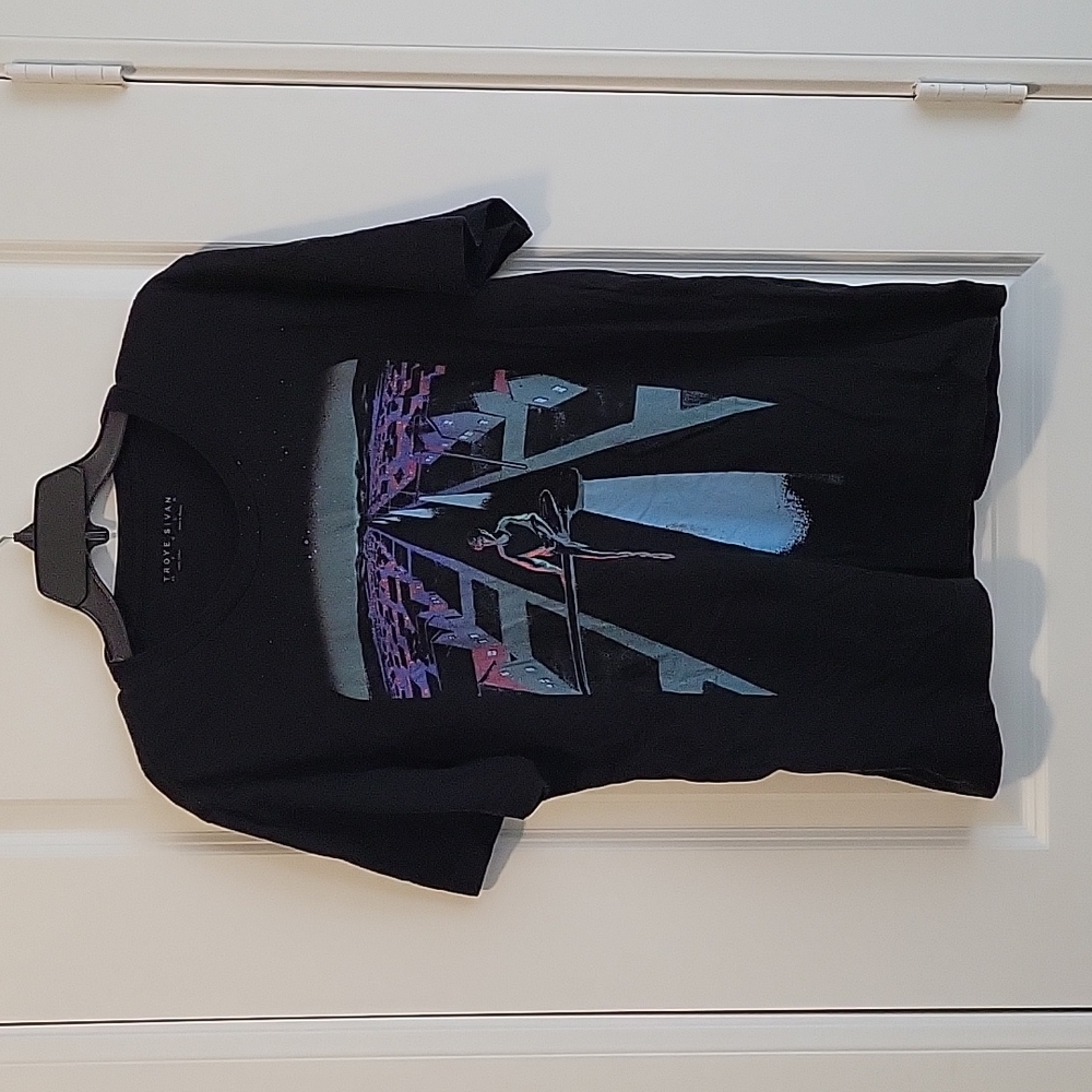 Like New Troye Sivan Suburbia 2016 Concert T-Shirt 🌈